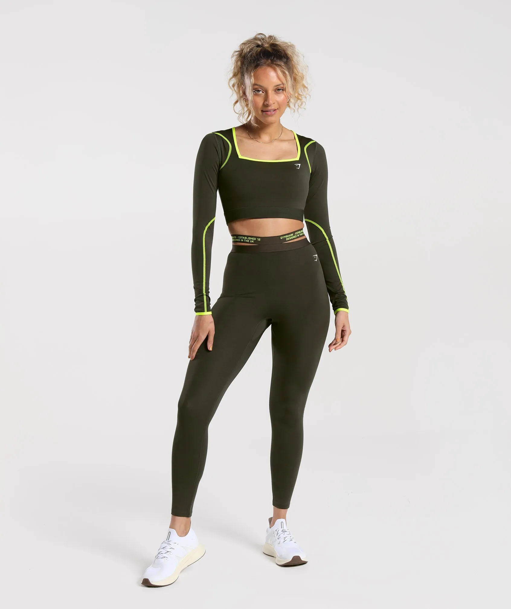 Gymshark Contrast Long Sleeve Crop Top - Olive Green/Fluro Green