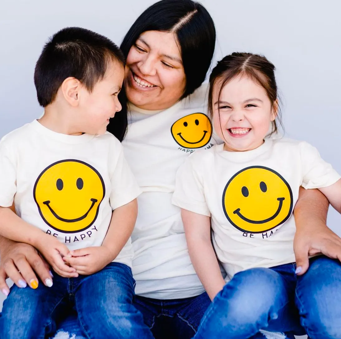 Happy Mama   Be Happy - YELLOW BLACK Smiley Faces | Set of 2 Natural Shirts