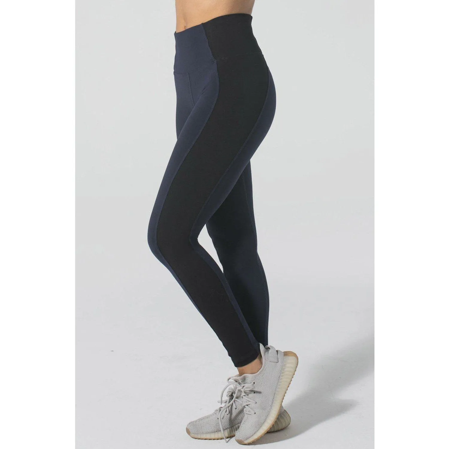 Navy Bootyfull Legging