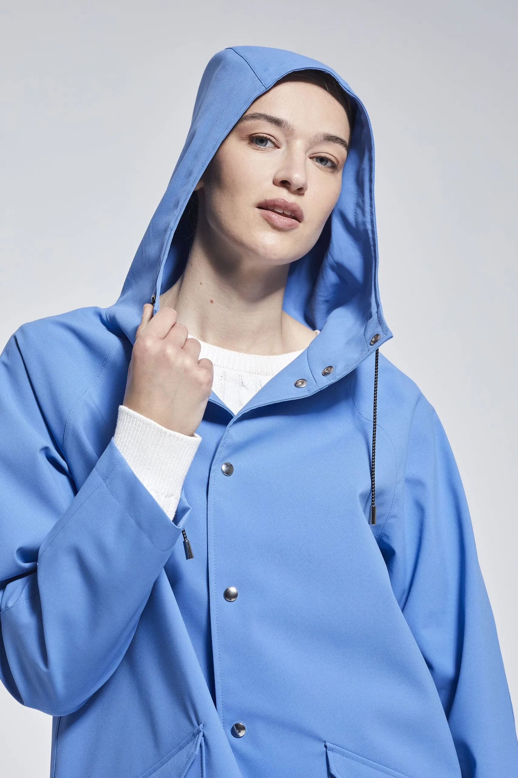 OCEAN BLUE CITY RAINCOAT - recycled materials